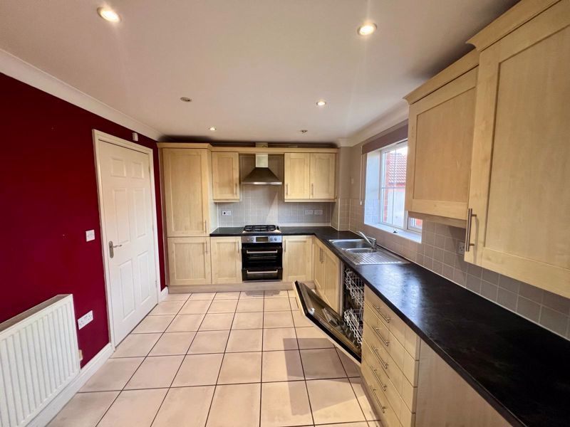 Property photo 2 of 13 Photo 8