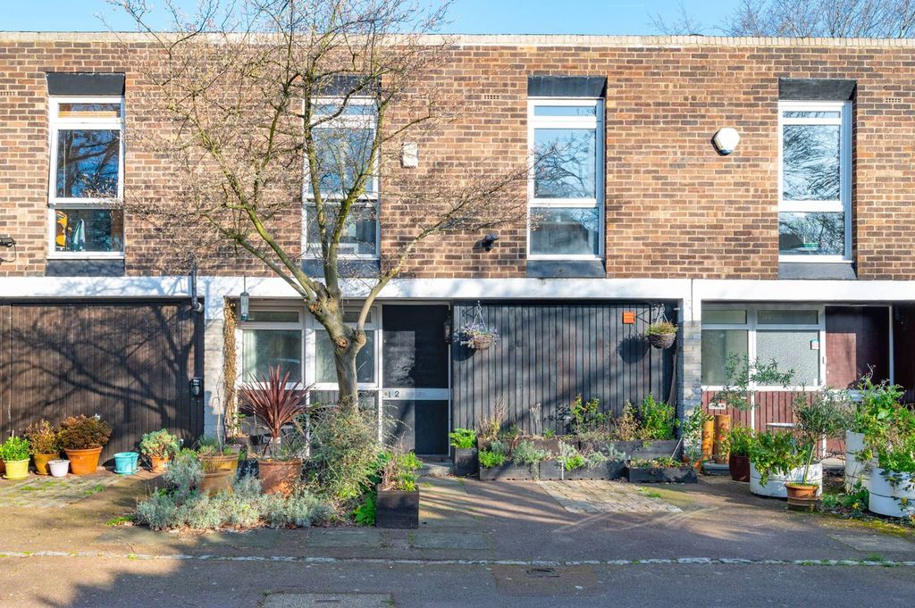 Property photo 1 of 24