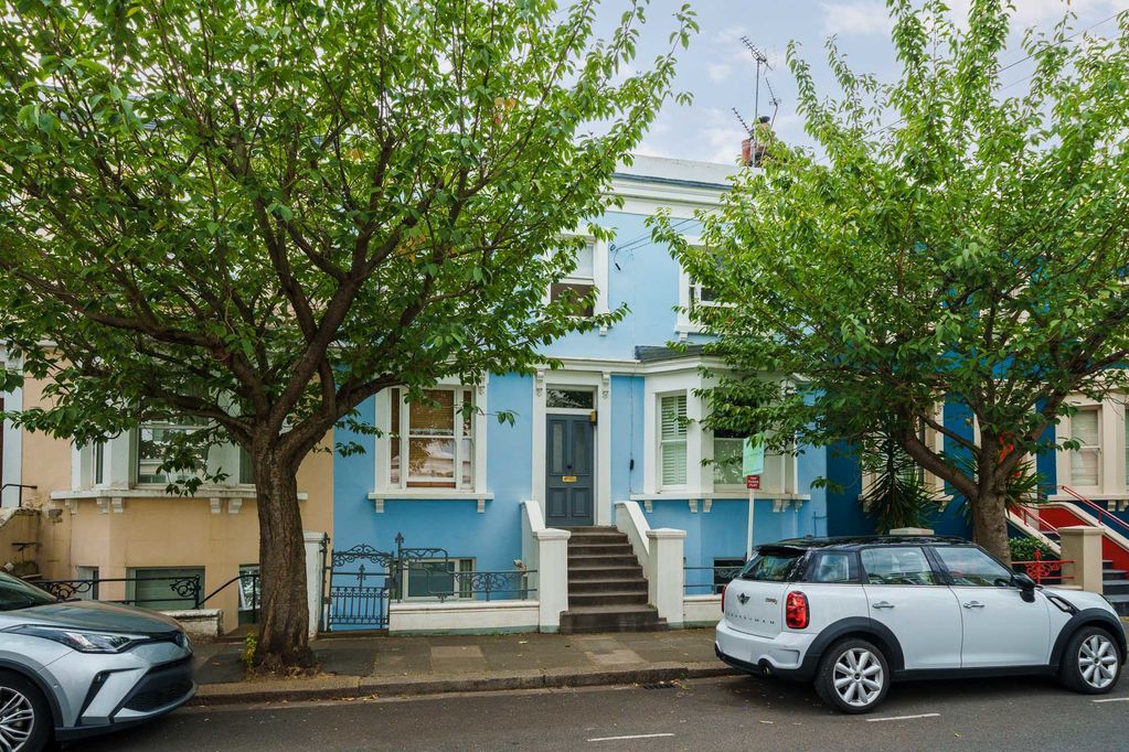 Property photo 2 of 13 Photo 13