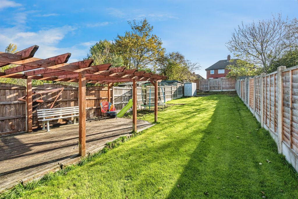 Property photo 2 of 17