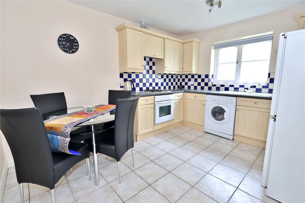 Property photo 3 of 10 Picture 3