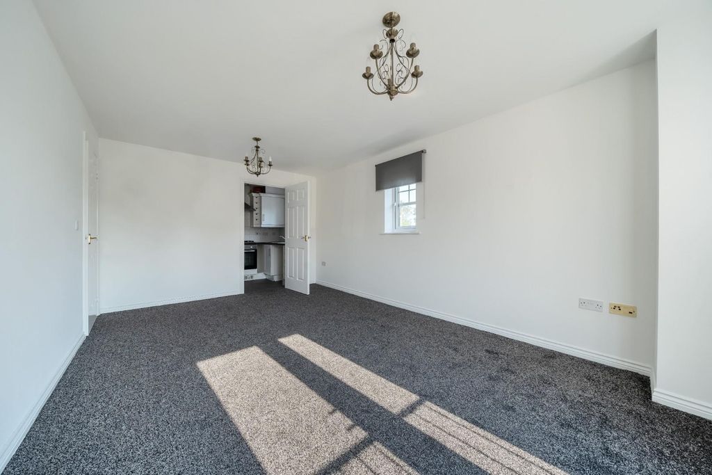 Property photo 2 of 14 995170 (2).Jpg