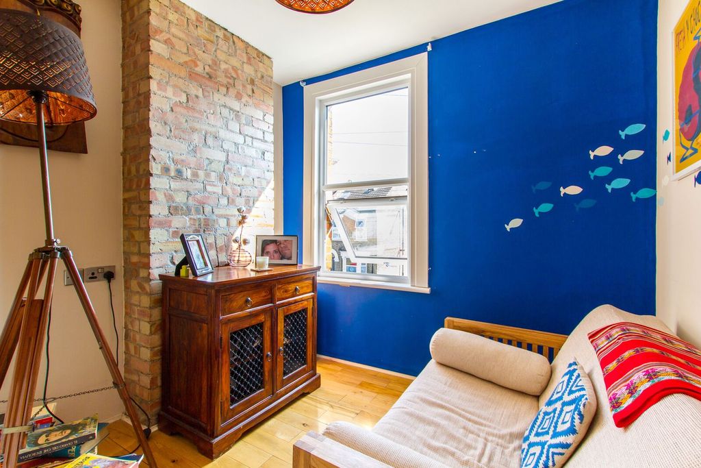Property photo 3 of 13
