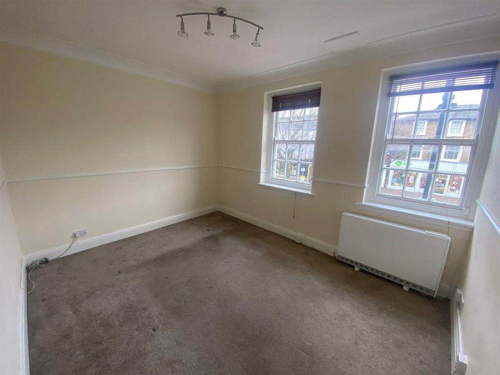 Property photo 3 of 10 5.Jpg