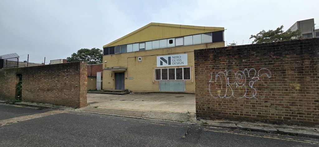 Property photo 1 of 13 ee25Cffffd8242A08382F5Df2544Dfaf.Jpg