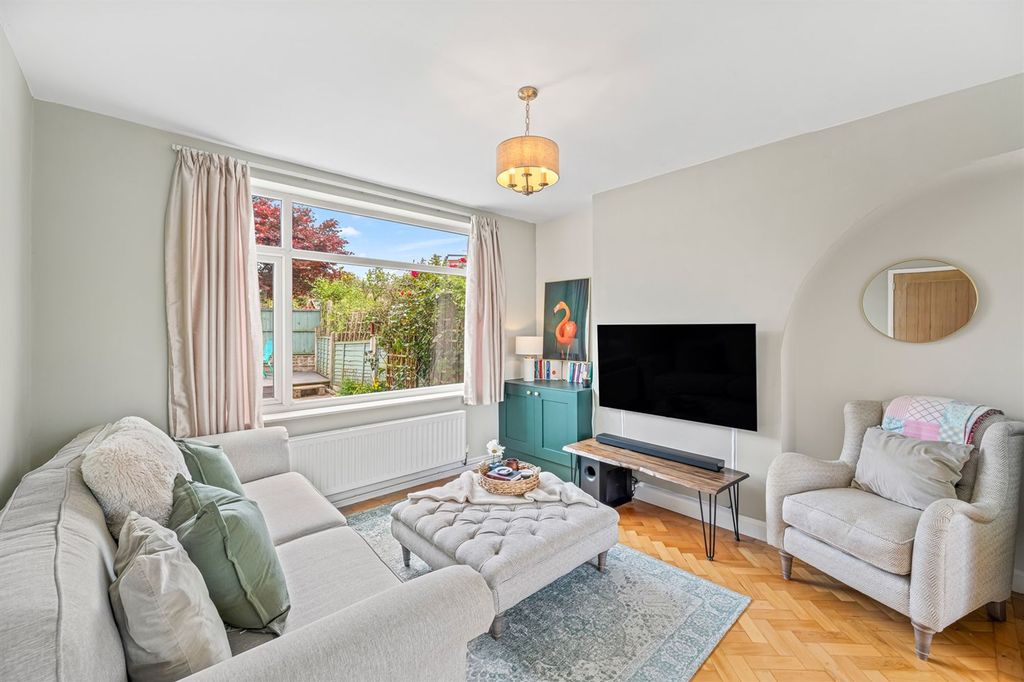 Property photo 2 of 16