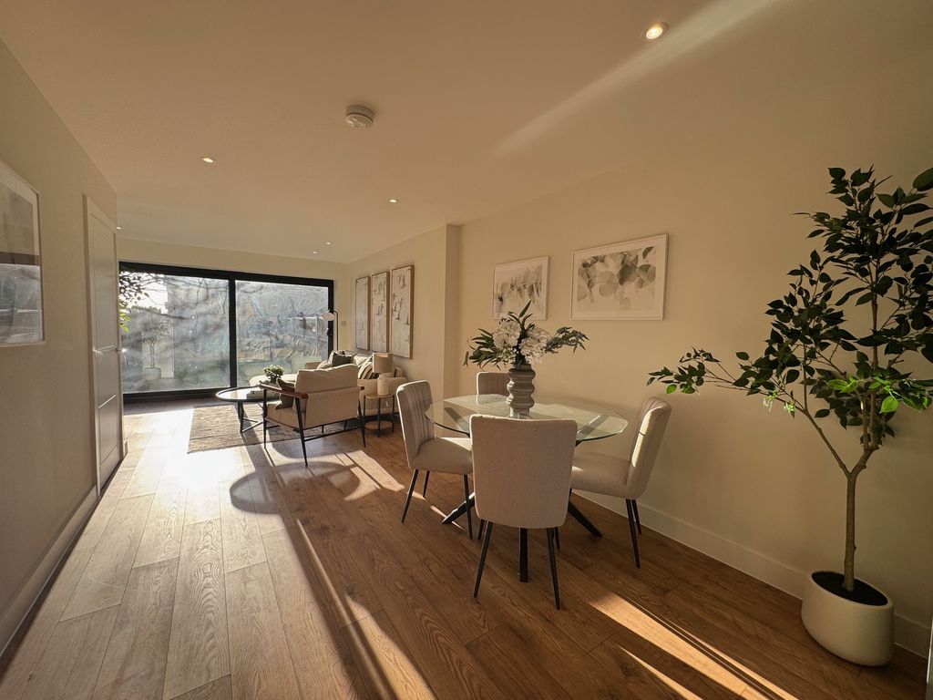 Property photo 2 of 10 Living Room