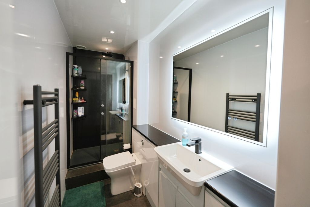 Additional image 9 of 3 bed flat for saleNorth Hamilton Street, Kilmarnock KA1