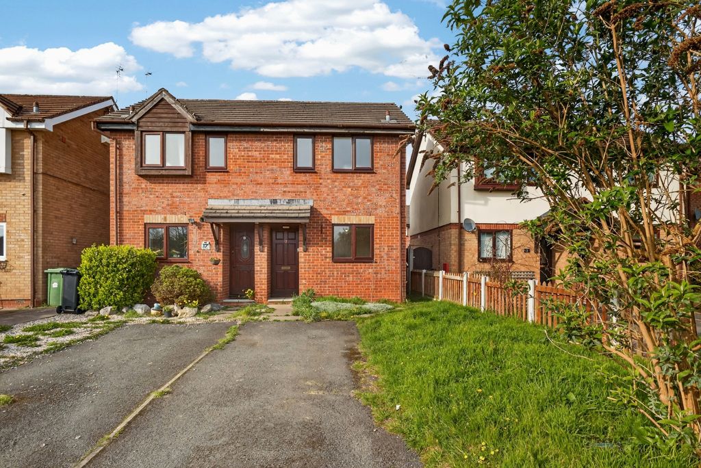 Property photo 1 of 8 Front