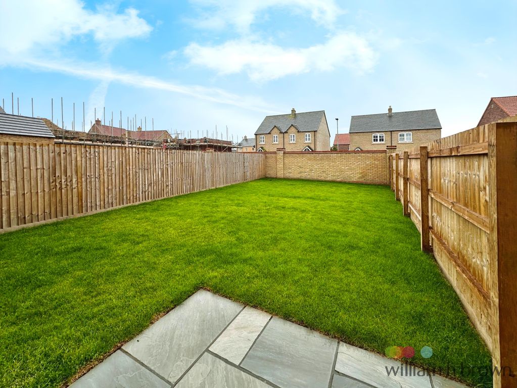 Property photo 3 of 19 Image