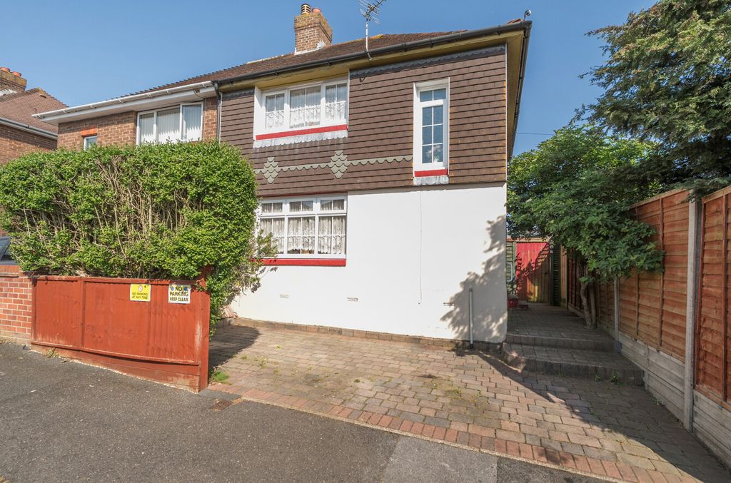 Property photo 1 of 13 1452881-26-69Fcbe...
