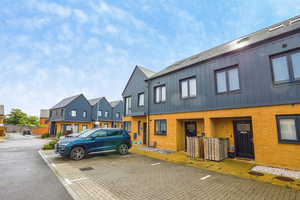 Property photo 1 of 19 Pbox-Img.Jpg