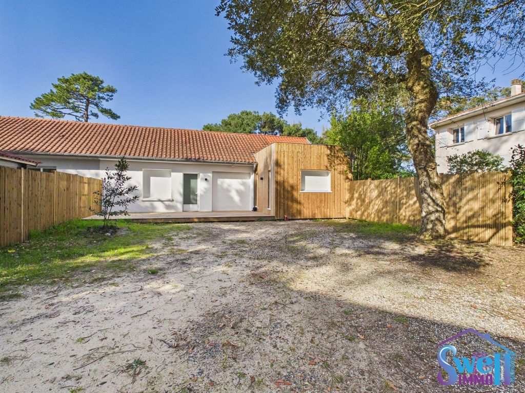 Property photo 1 of 21 Completely Renovated House In The Gravières District