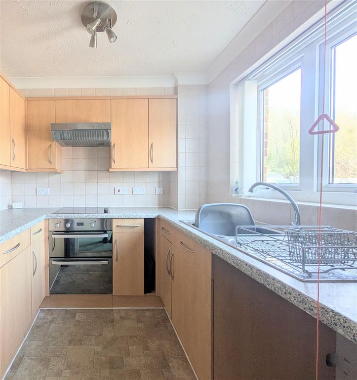 Property photo 2 of 9 Pxl_20260323_132350360~2.Jpg