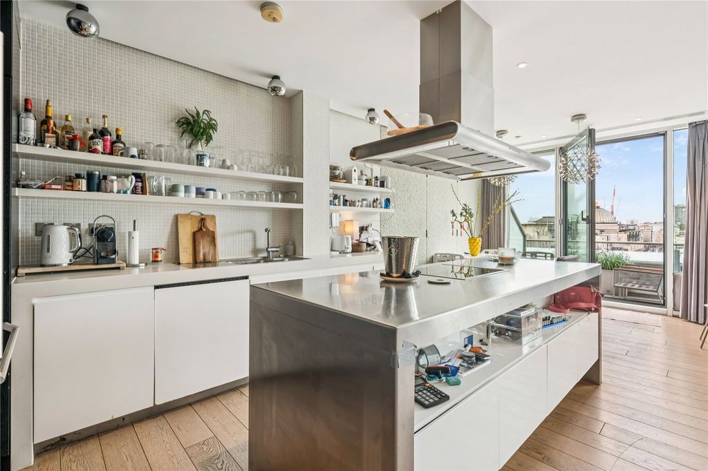 Property photo 3 of 10 Picture No. 07