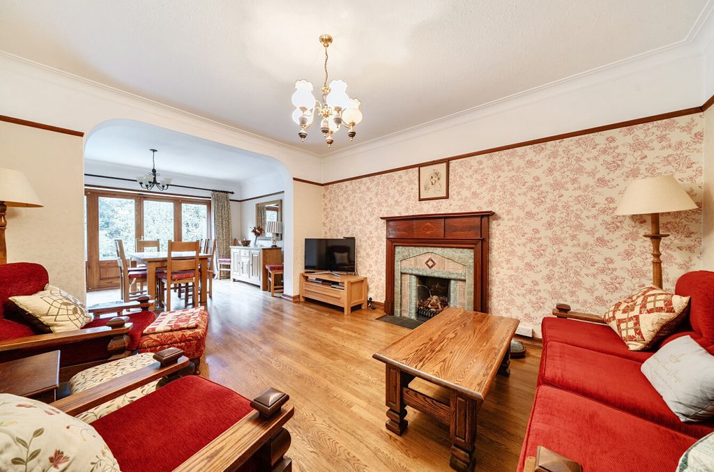 Property photo 2 of 21 1527587-12-6Ac63F...