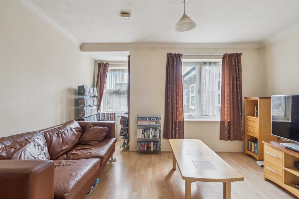 Property photo 2 of 18