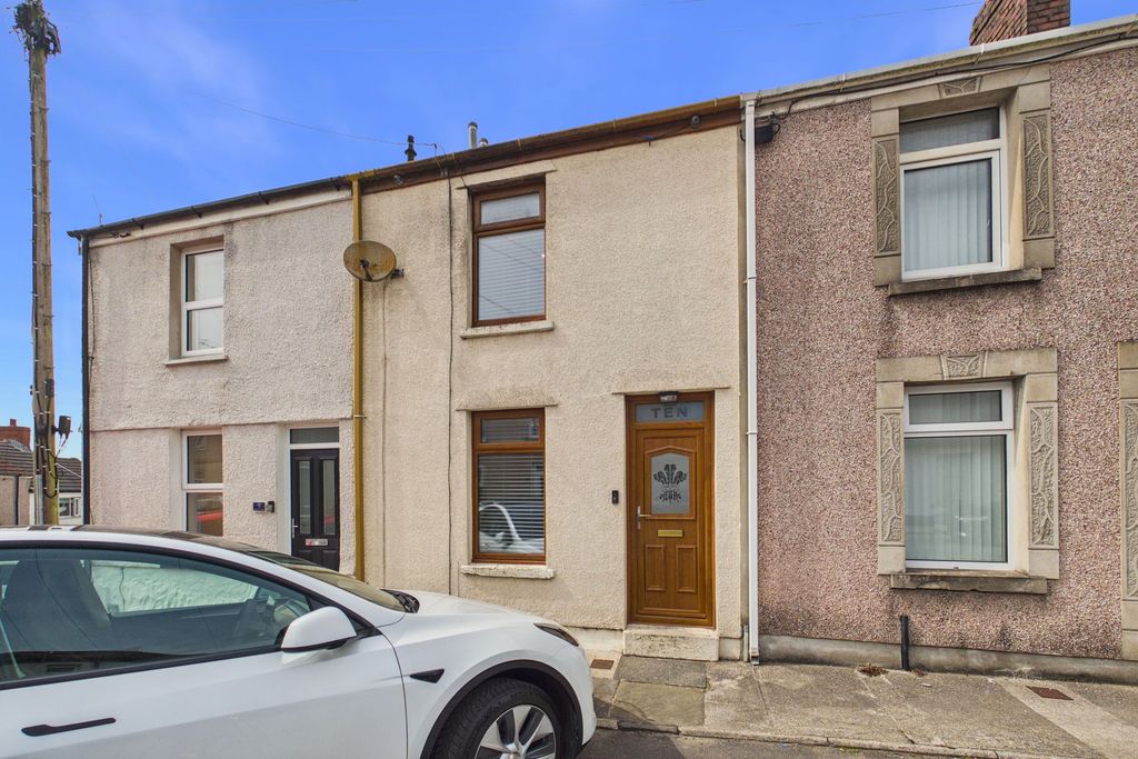 Property photo 1 of 16