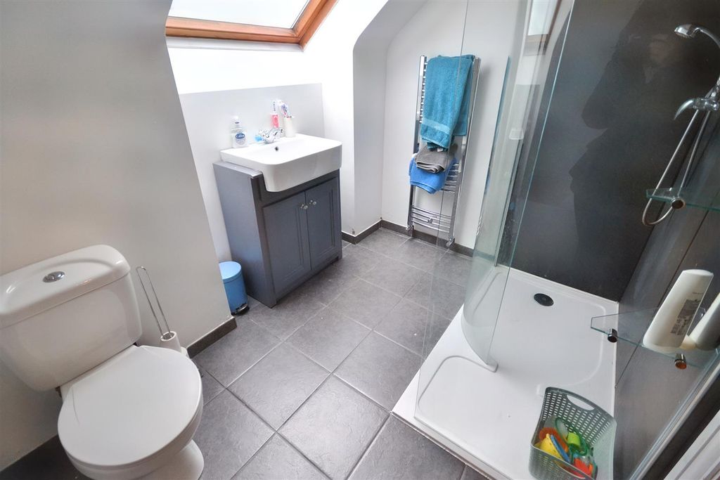 Additional image 13 of 4 bed detached bungalow for saleWaterston Road, Milford Haven SA73
