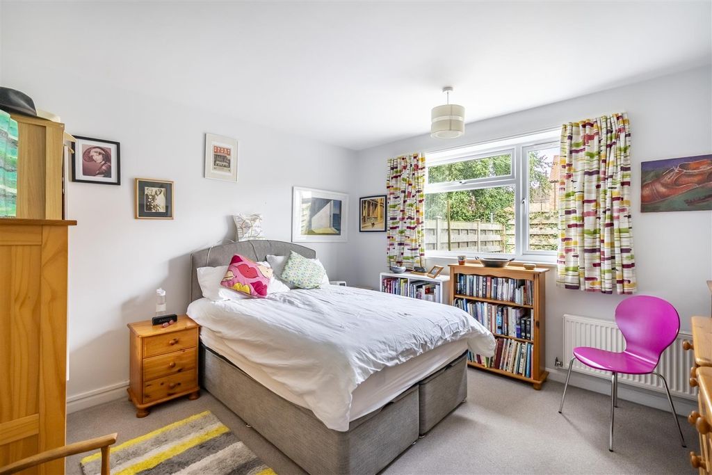 Property photo 2 of 11 8Pfc-4.Jpg