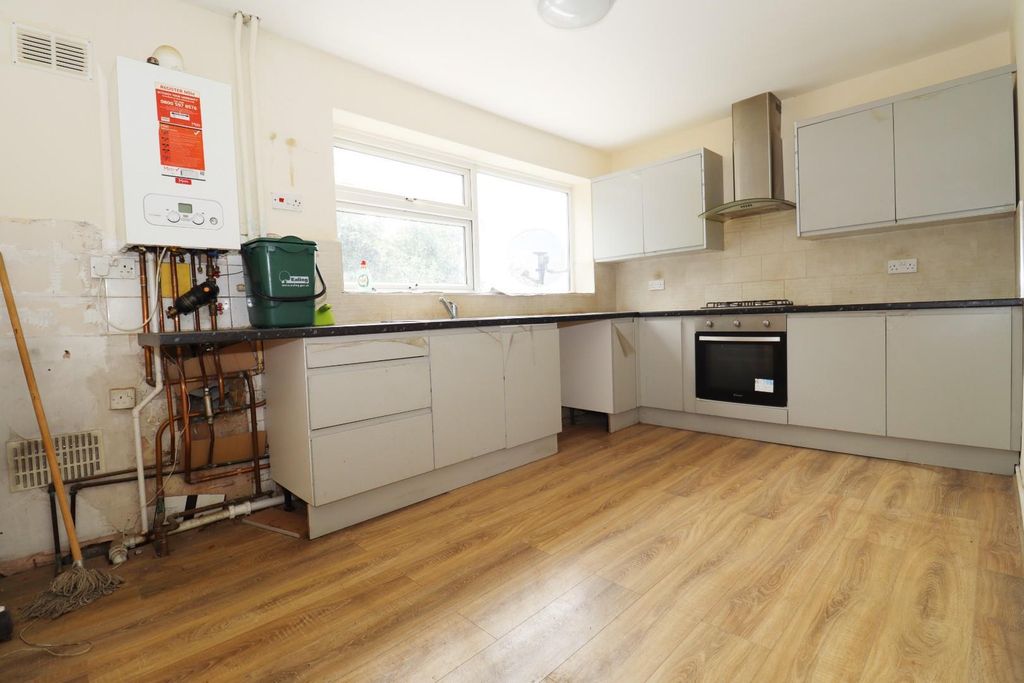 Property photo 3 of 9 0Wvafrc_Rkepfrs3Eom54A.Jpg