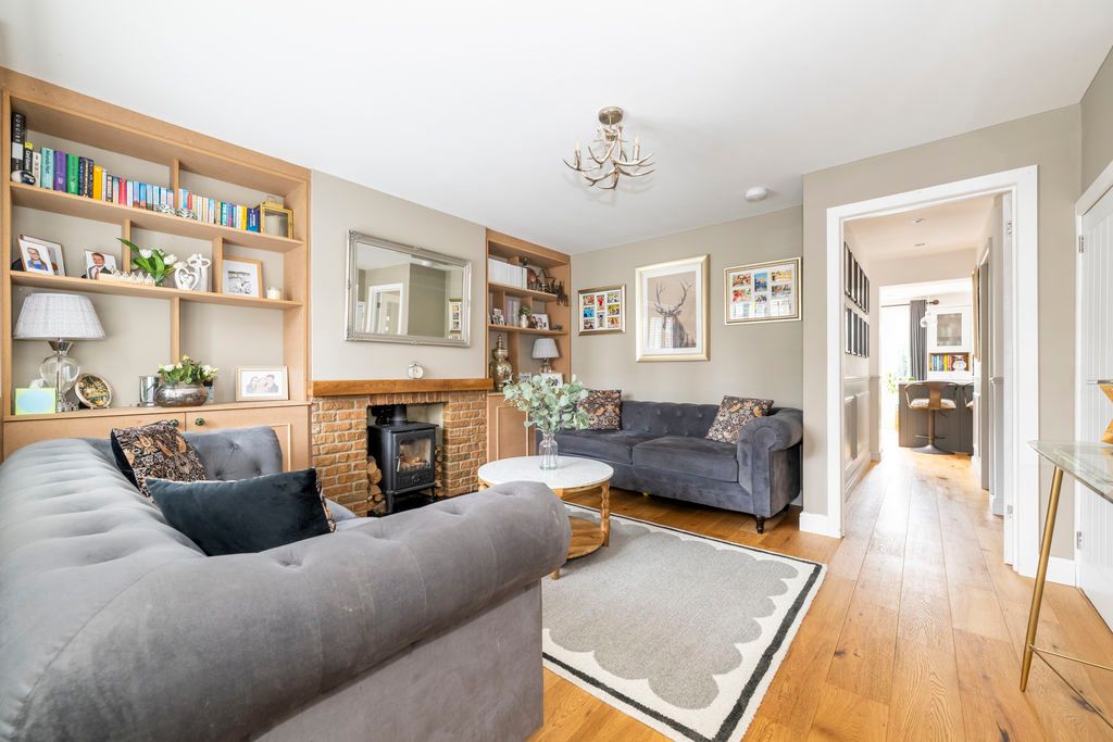 Property photo 2 of 20 Photo 3