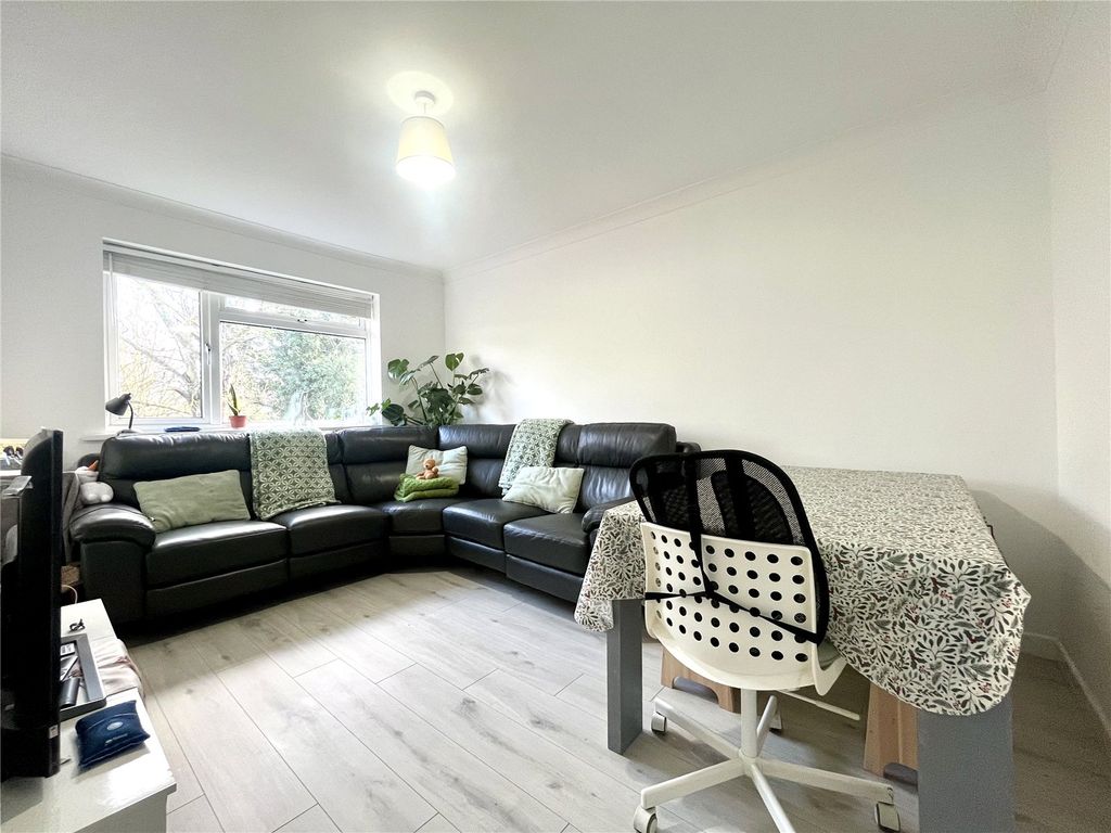 Property photo 2 of 9 Picture No. 07