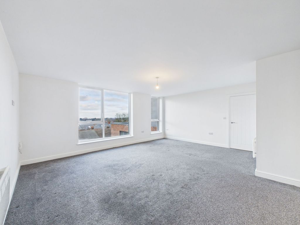 Property photo 2 of 26