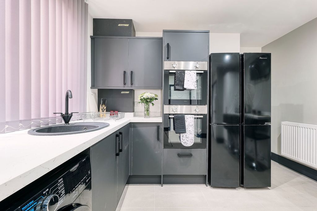 Property photo 3 of 53