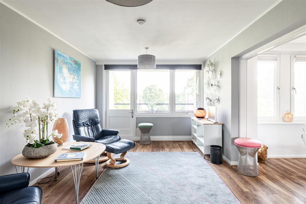 Property photo 3 of 12 Nero Court-4.Jpg