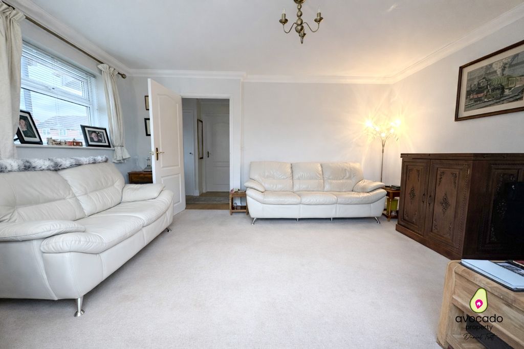 Property photo 3 of 15 5029875