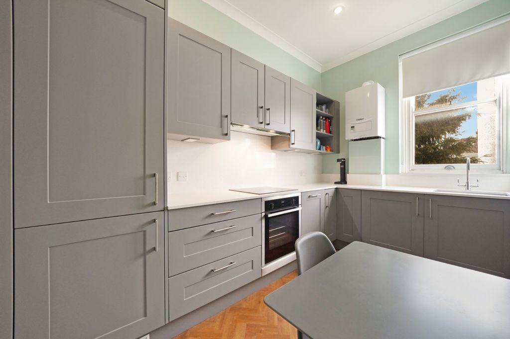 Property photo 1 of 17 Picture No. 13