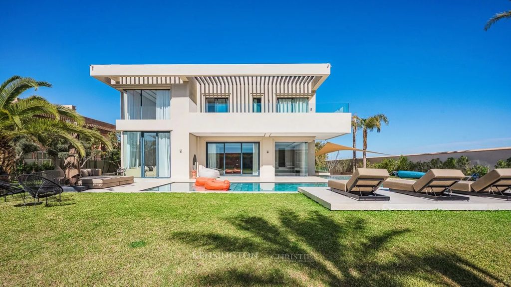 Property photo 1 of 42