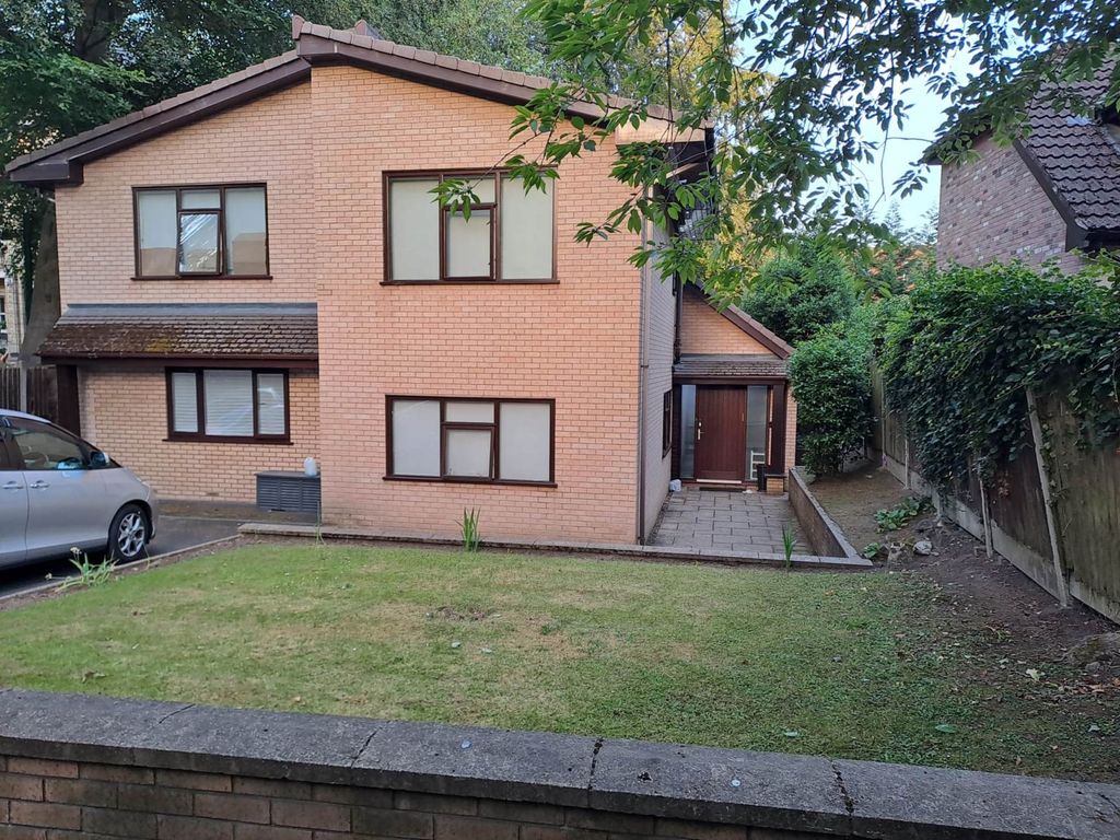 Property photo 1 of 5