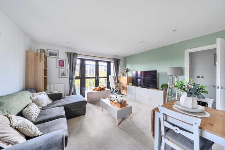 Property photo 2 of 17