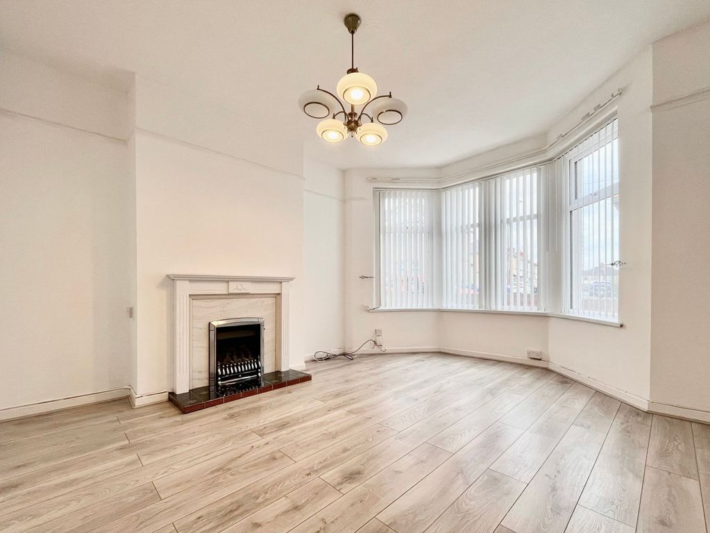 Property photo 2 of 31