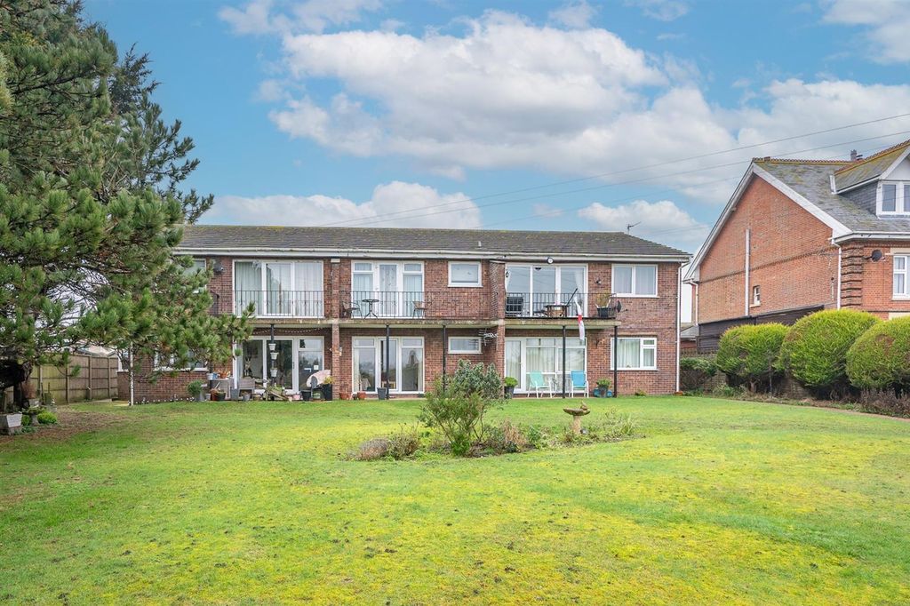 Property photo 1 of 18 90Ccromerroad,Mundesley-19.Jpg