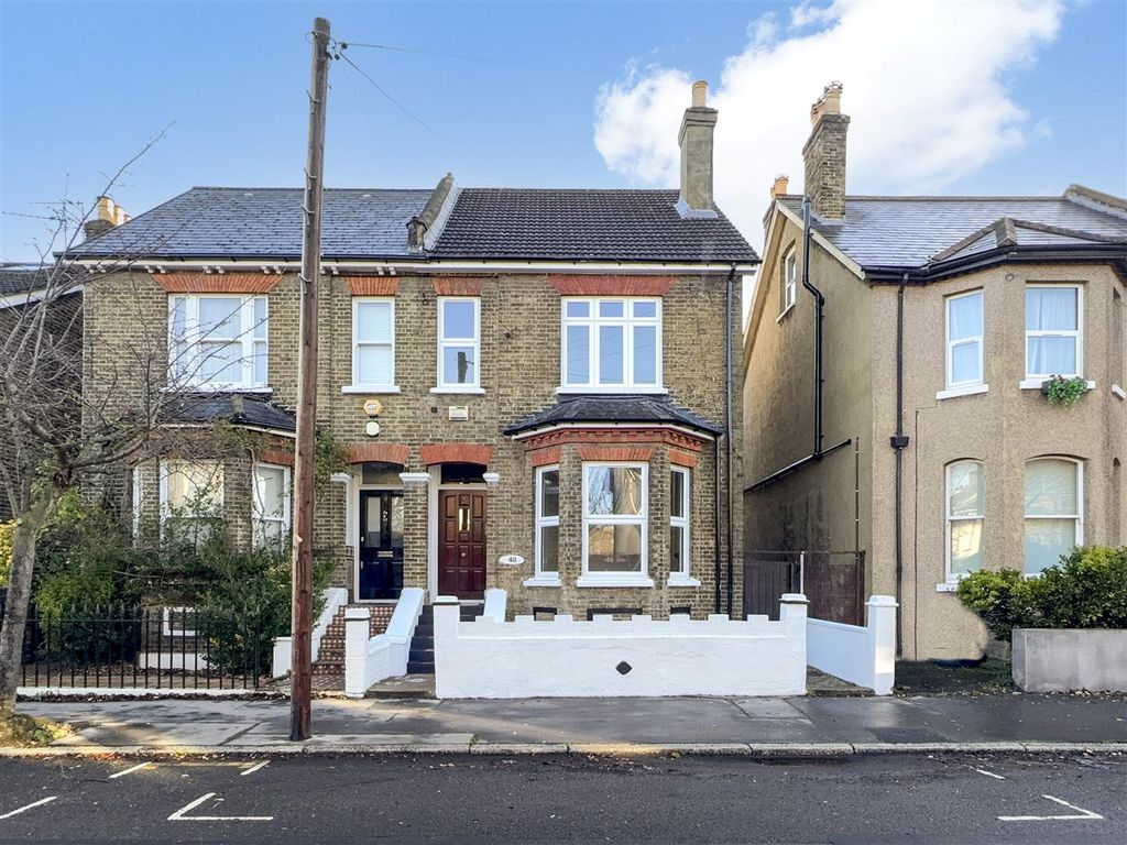 Property photo 1 of 20