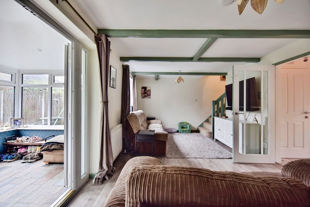 Property photo 2 of 17 Pbox-Img.Jpg