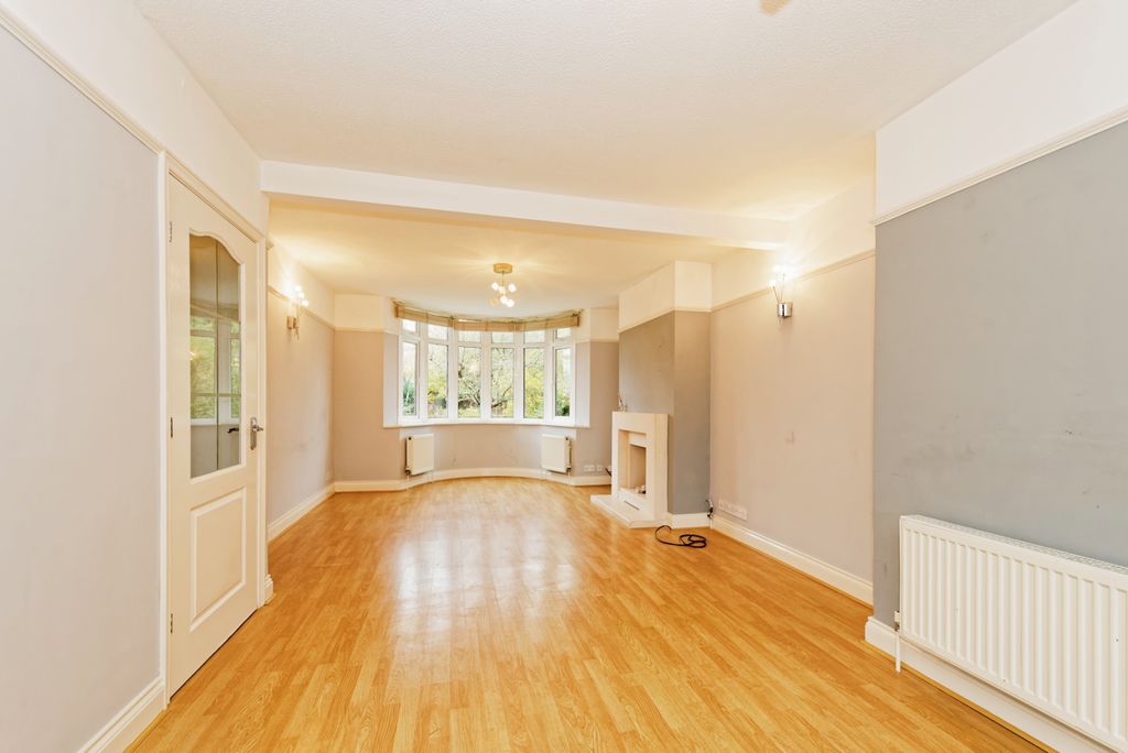 Property photo 2 of 15 Photography