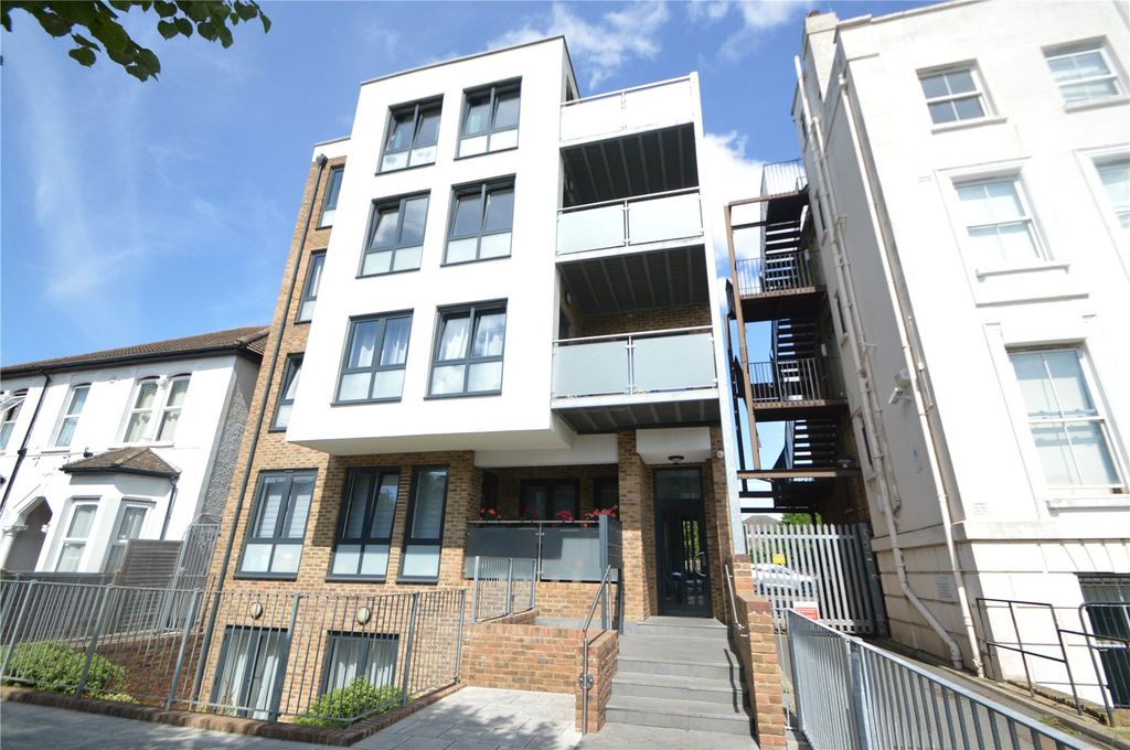 Property photo 1 of 7 Picture No. 06