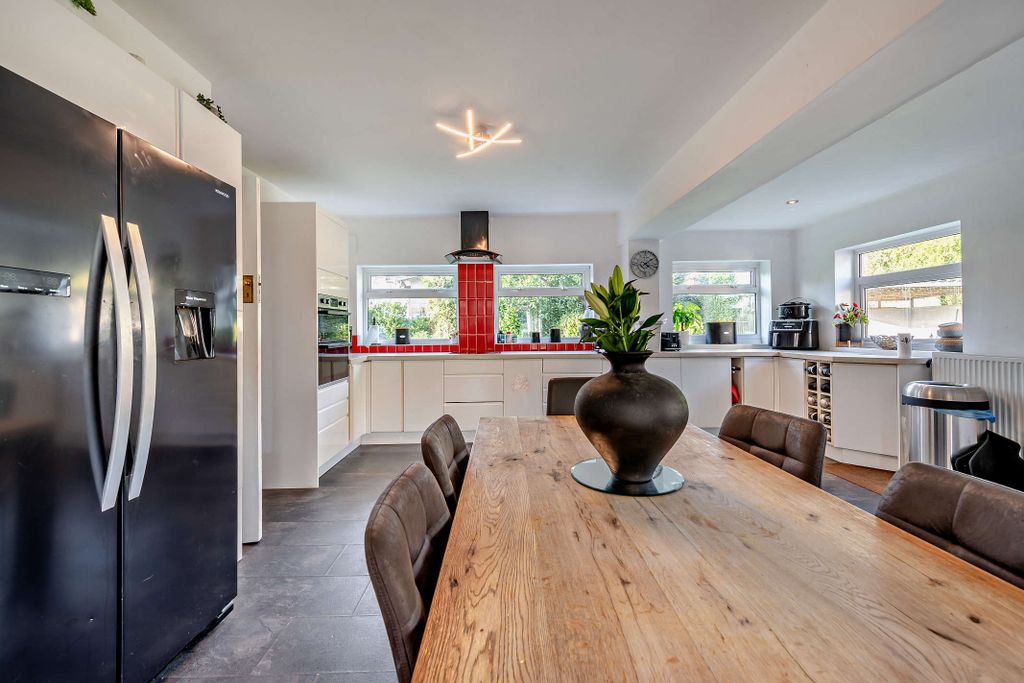 Property photo 2 of 44