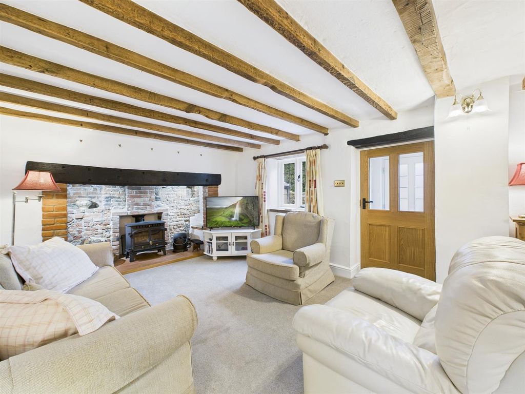 Property photo 2 of 24 Cam04116G0-Pr0267-Still023.Jpg