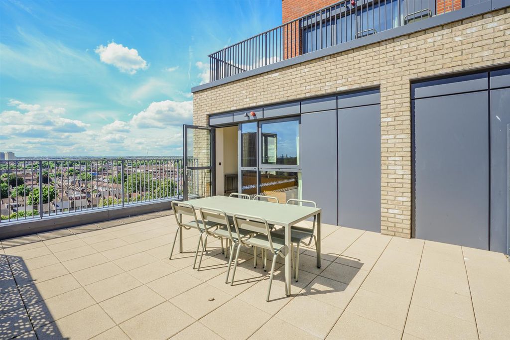 Property photo 2 of 16 11.Jpg