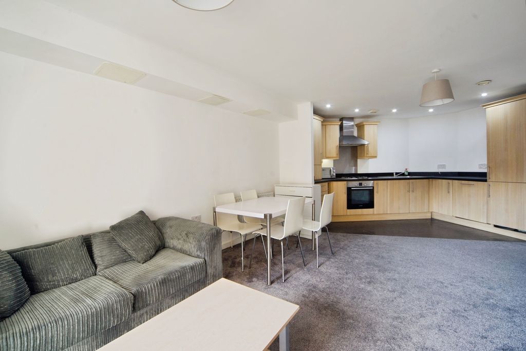 Property photo 2 of 17 Photo