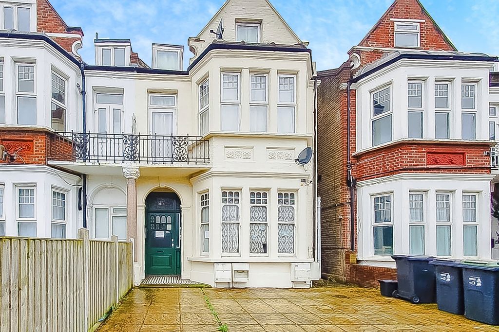 Property photo 1 of 10 Pbox-Img.Jpg