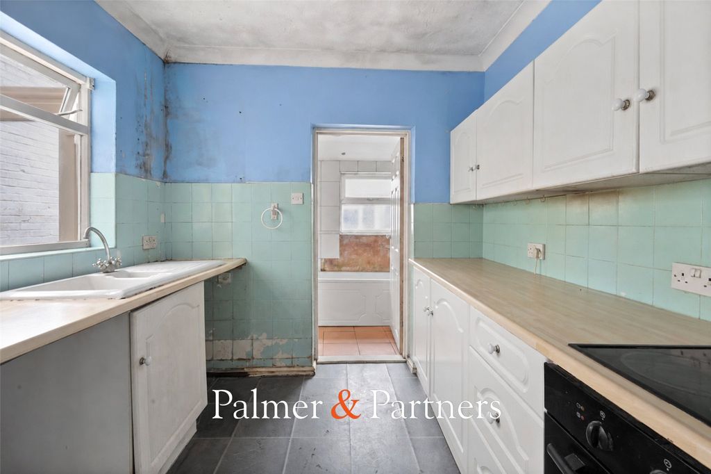 Property photo 3 of 18 Picture No. 02