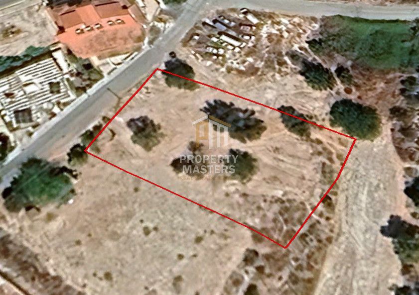 Property photo 1 of 2