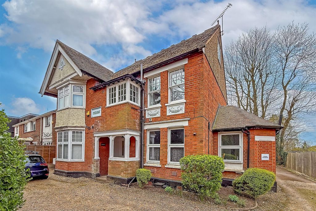 Property photo 1 of 17 228Londonroad-2.Jpg