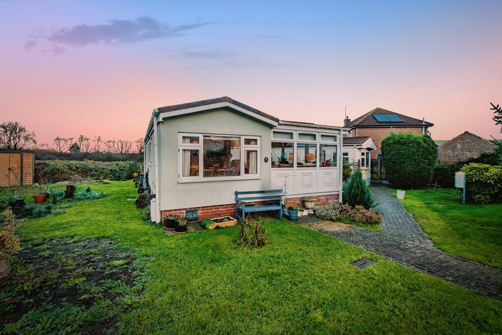 Property photo 1 of 30 Pbox-Img.Jpg